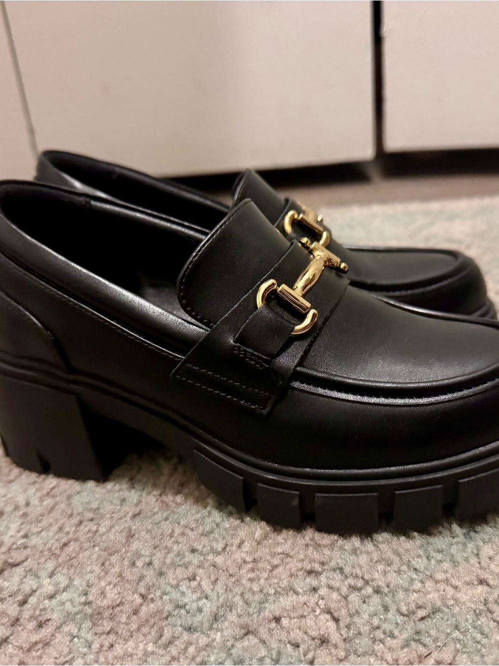 DreamPairs Black Platform Patent Leather Loafers with Gold color hardware
